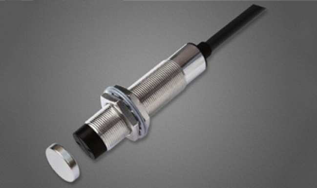 卡車運輸中的車輛狀態監控解決方案